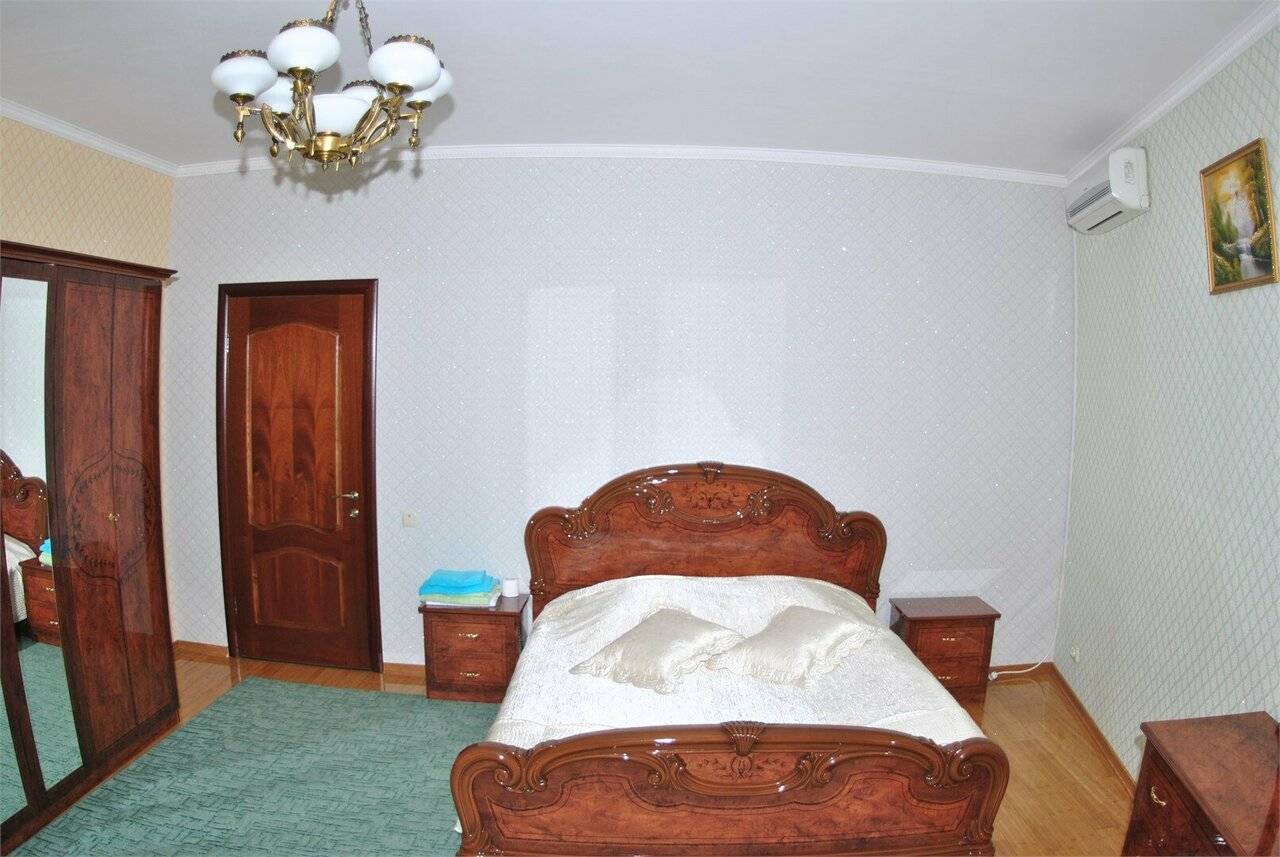 Фотографии номера Семейный люкс в Гостевом доме Приморский парк- Rooms-park Ялта