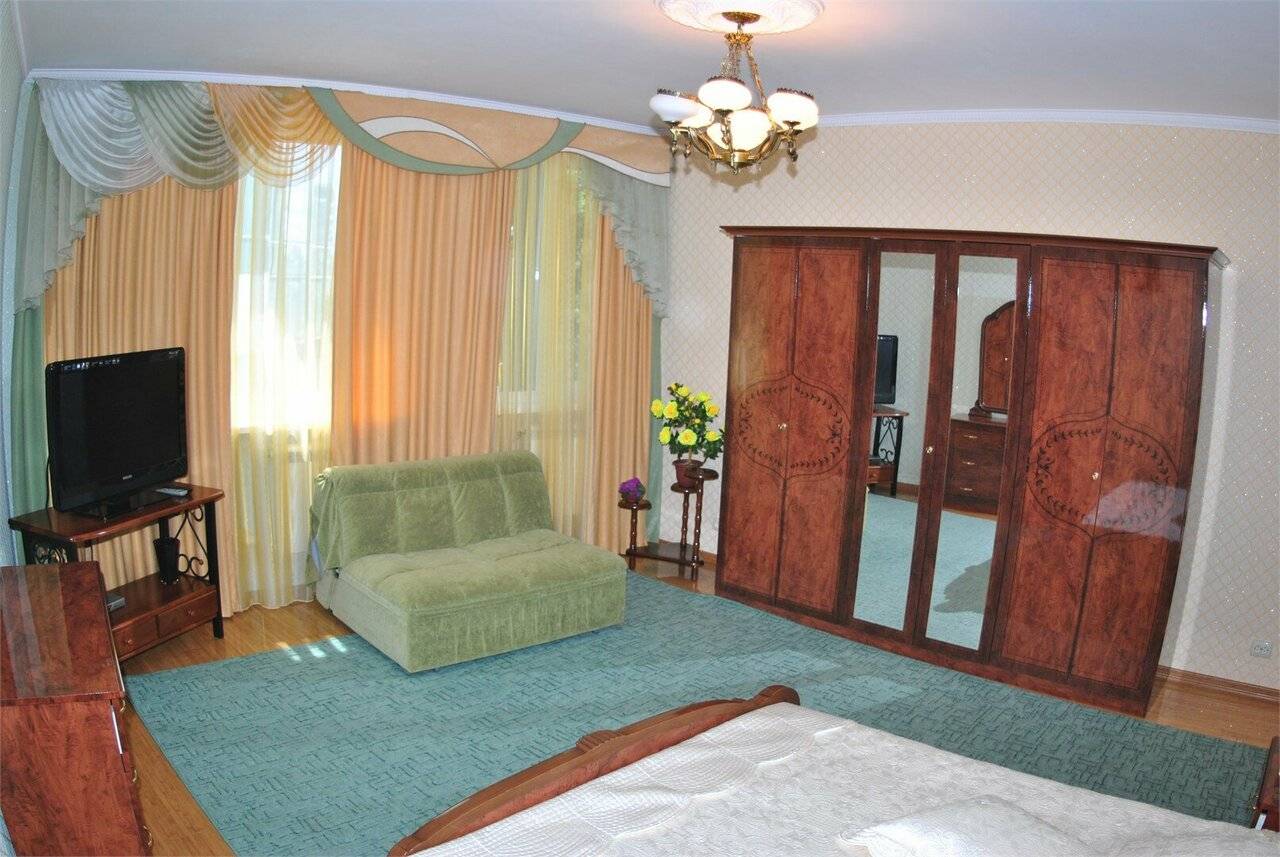 Фотографии номера Семейный люкс в Гостевом доме Приморский парк- Rooms-park Ялта