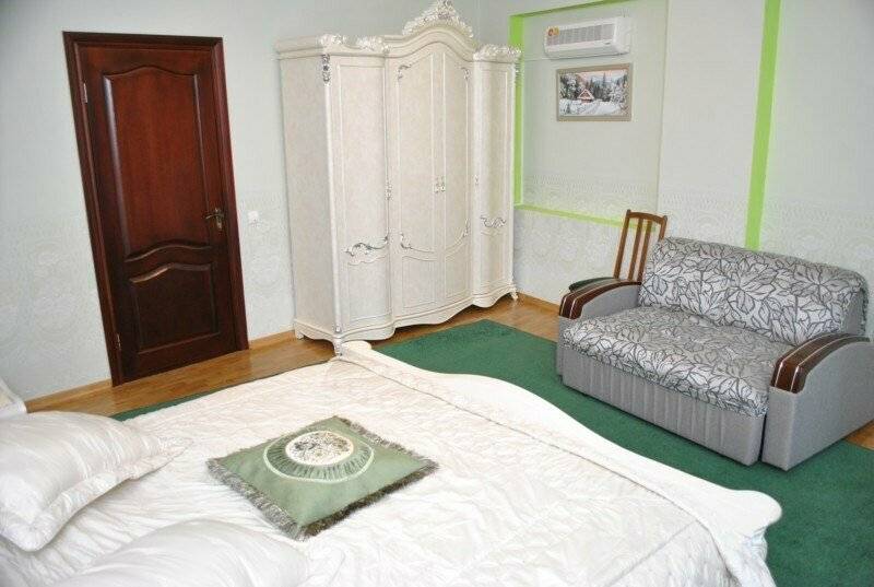 Фотографии номера Улучшенный двухместный номер Делюкс с 1 кроватью или 2 отдельными кроватями в Гостевом доме Приморский парк- Rooms-park Ялта