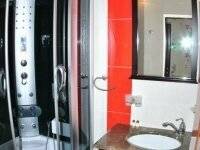 Фотографии номера Двухместный номер Делюкс с 1 кроватью или 2 отдельными кроватями в Гостевом доме Приморский парк- Rooms-park Ялта