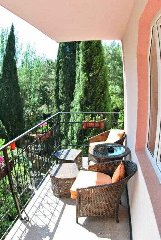 Фотографии номера Улучшенный двухместный номер Делюкс с 1 кроватью или 2 отдельными кроватями в Гостевом доме Приморский парк- Rooms-park Ялта